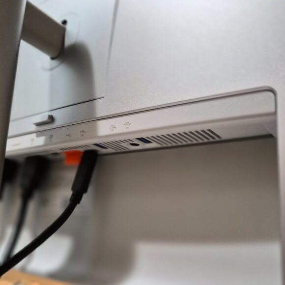 [NEW in BOX] Dell UltraSharp 27 Monitor - U2724D 68.47cm (27), W128815277 - Picture 9 of 16